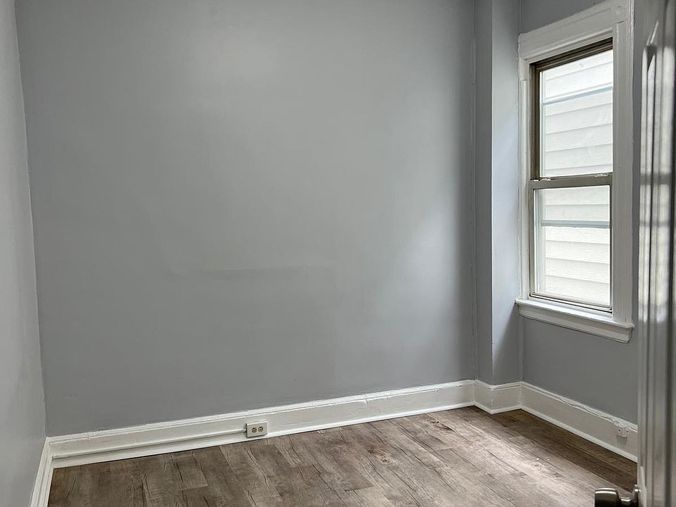 1st image of 211 N 19th St Floor 2