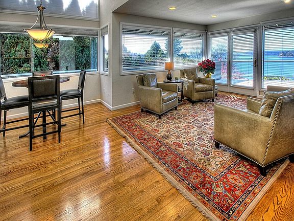 5th image of 3509 Soundview Dr W