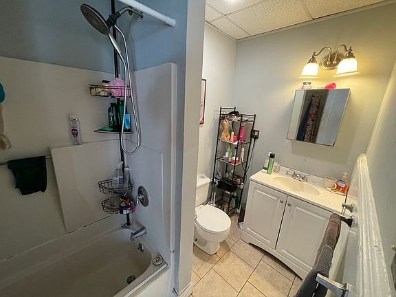 4th image of 27 Bishop St APT 2L