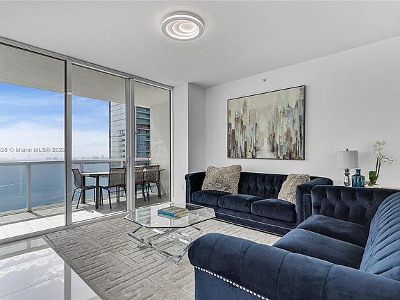 5th image of 600 NE 27th St APT 3601