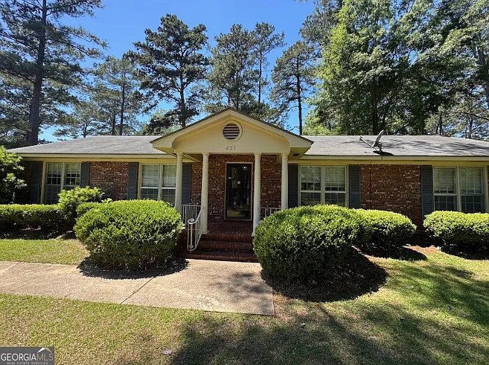 Building Photo - 427 Meadowlark Dr