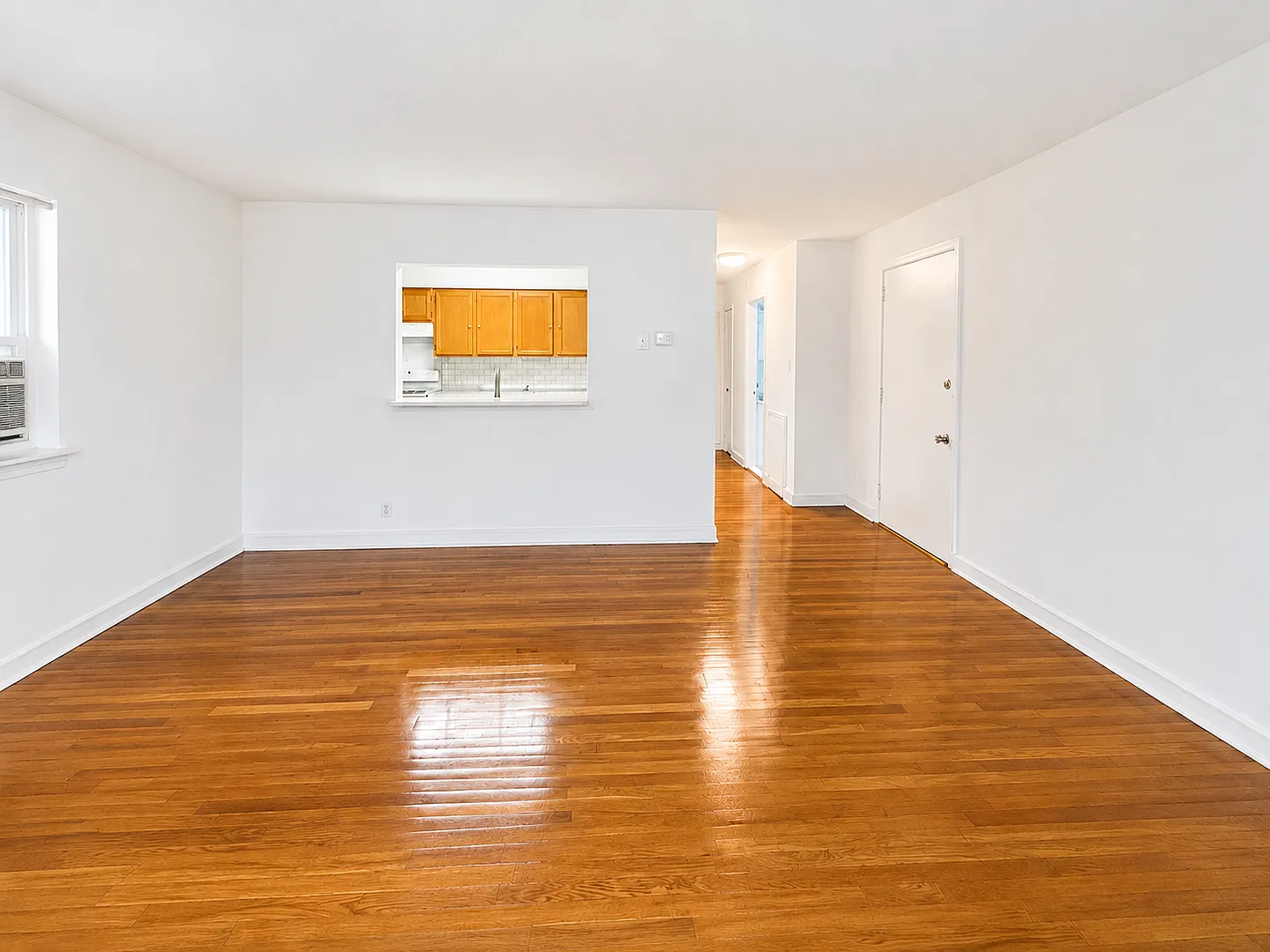 8239 Williams — Photo 4