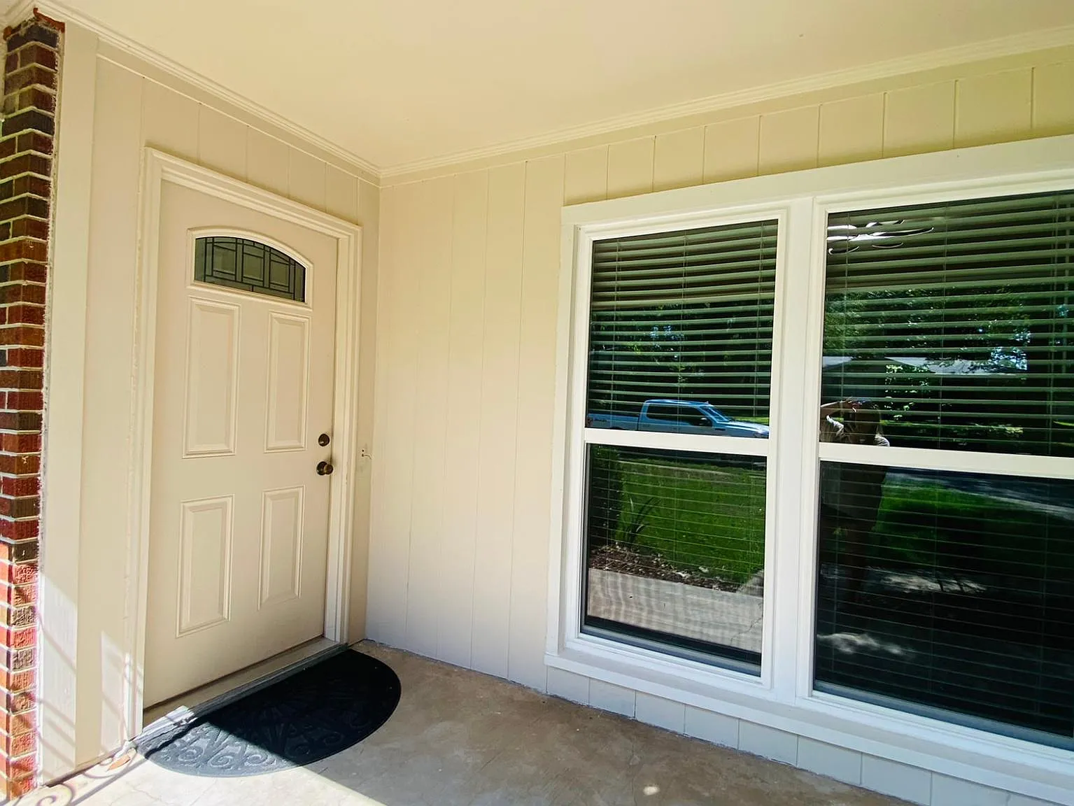 214 Glen Oaks Rd — Photo 2
