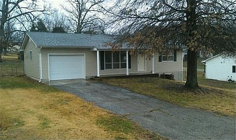 2nd image of 1270 Michelle Dr