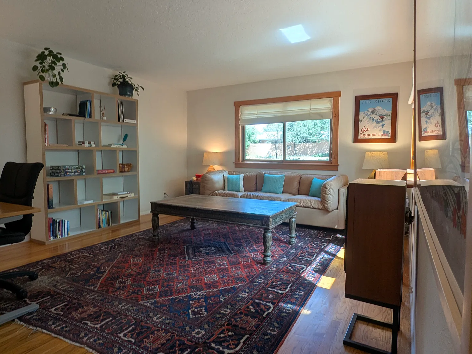 4 bed, 2.5 bath, 2600 sqft, $4,100 — Photo 4
