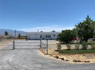 671 S Woodchips Rd, Pahrump, NV 89048