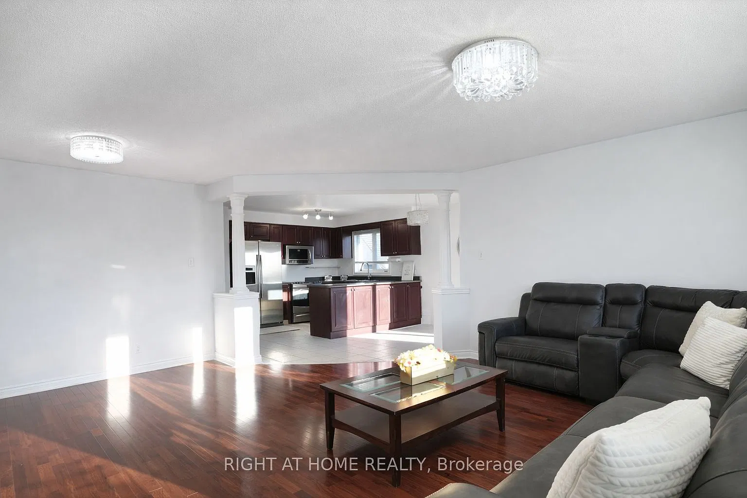 3 bed, $2,799 — Photo 4