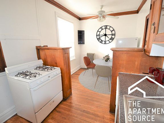 5th image of 4828 W Addison St APT 2S