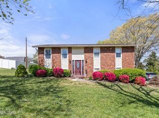 2649 Shropshire Blvd, Powell, TN 37849