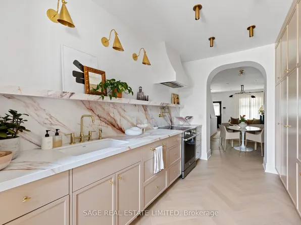 138 Lappin Ave, Toronto, ON M6H 1Y5