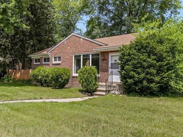 8400 Oak Park Blvd, Oak Park, MI 48237