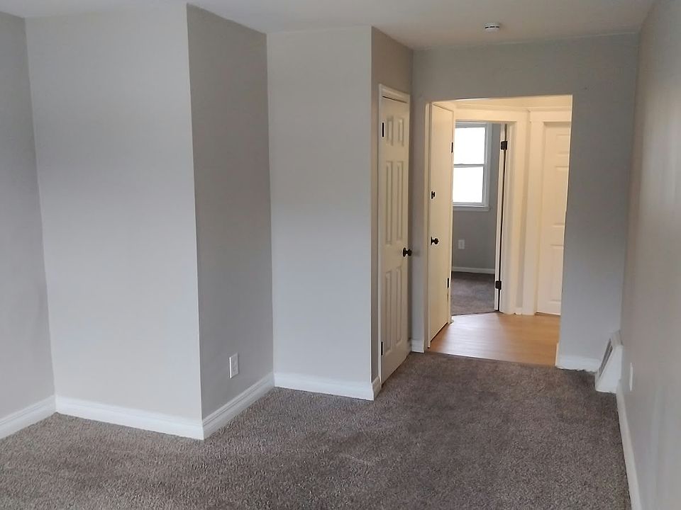 1st image of 192 Richter St #1