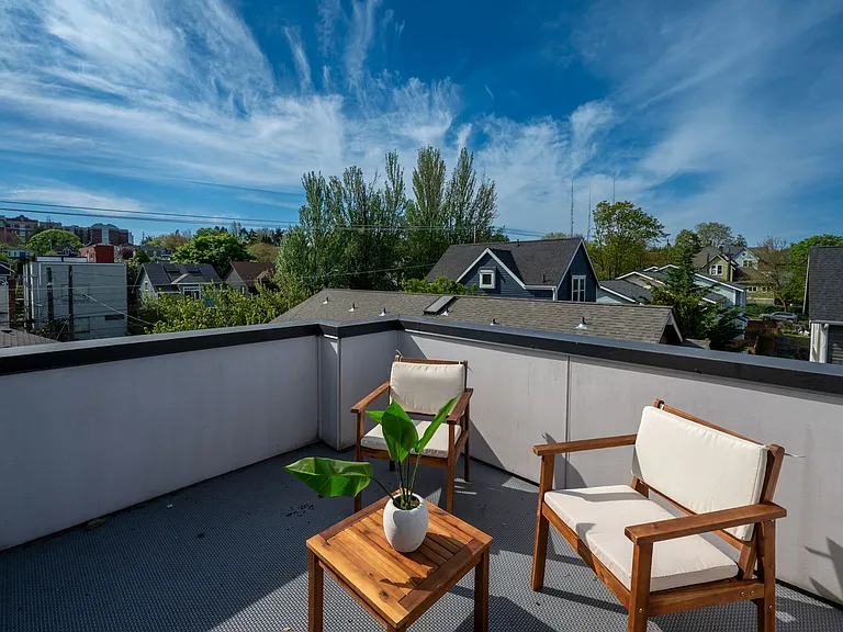 2108 E James St #A — Photo 23