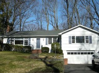 45 Longview Dr, Whippany, NJ 07981