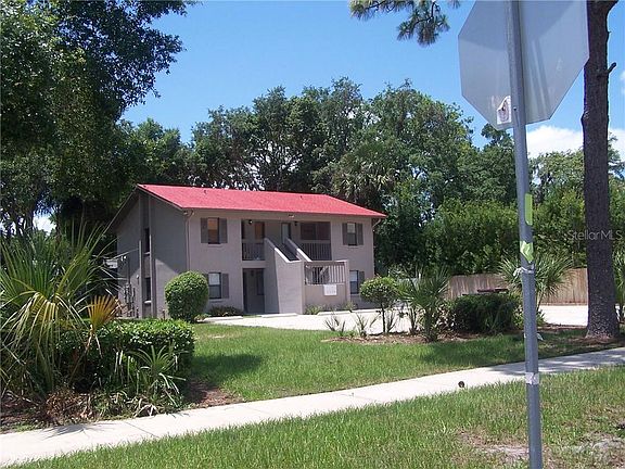 2nd image of 2718 E Jefferson St #2718