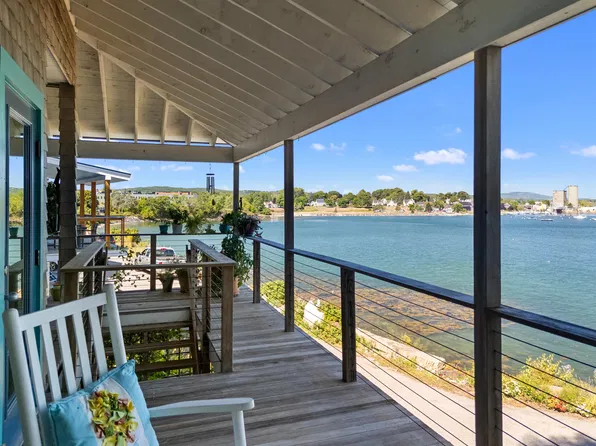 35 Cottage Avenue, Owls Head, ME 04854