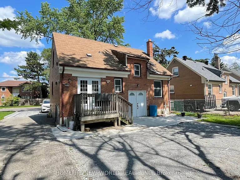 100 Pugsley Ave — Photo 15