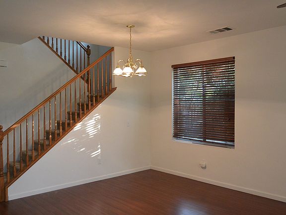 4th image of 2222 N Quincy Ct