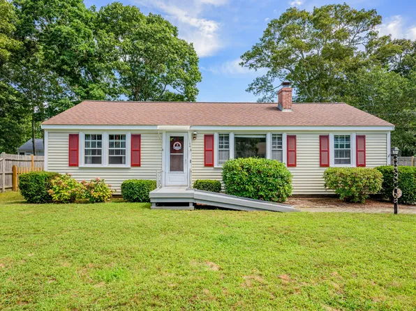 54 Holly Lane, South Yarmouth, MA 02664