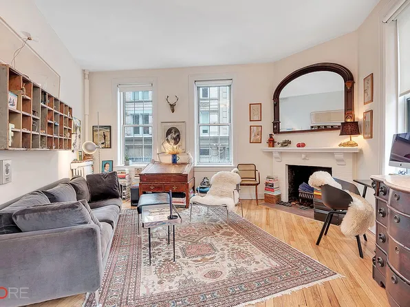 1 Sheridan Sq APT 1, New York, NY 10014