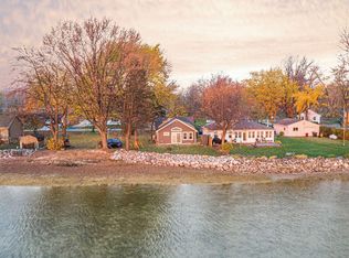 5896 Avalon Dr, Pinconning, MI 48650