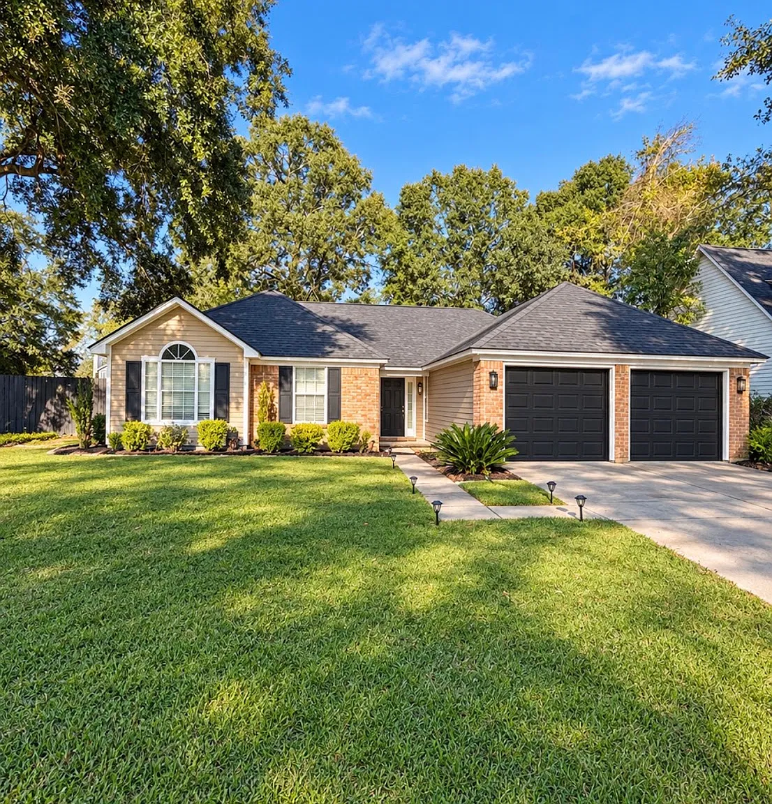 24 Clearwater Lane - 1 — Photo 1