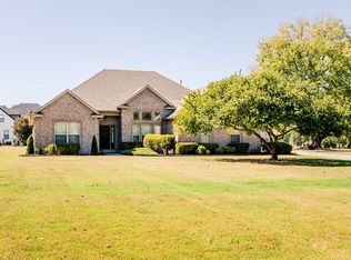 17725 S Harmon Rd, Fayetteville, AR 72704