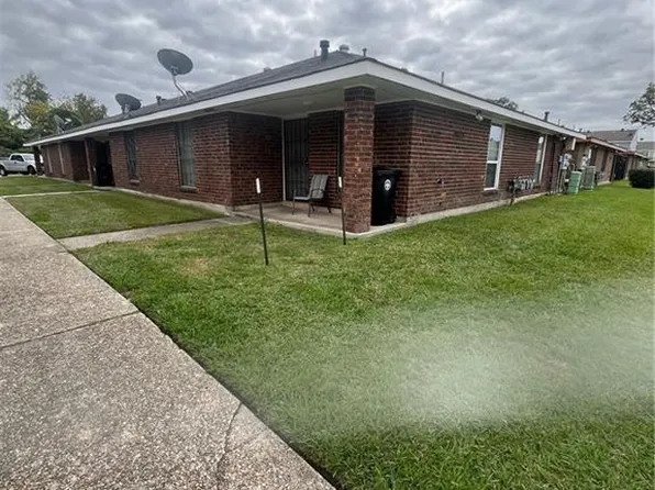 10820 Roger Dr, New Orleans, LA 70127