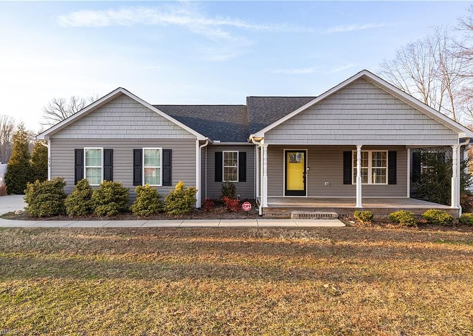 1st image of 572 Anderson Rd