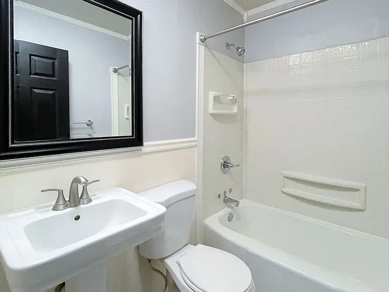 302 N Reno Ave — Photo 10