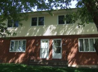 6211 Western Ave, Davenport, IA 52806