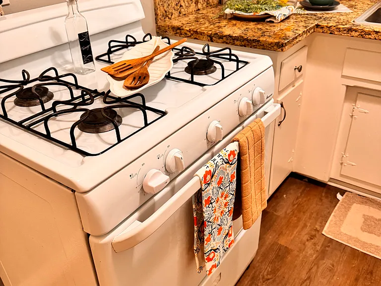 10134 Scott Ave #8 — Photo 2