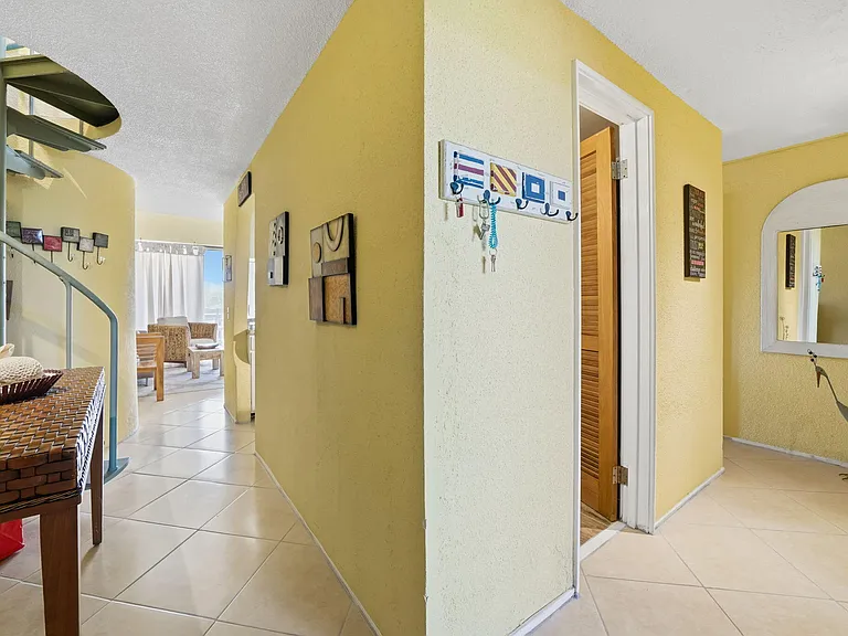 305 Golden Rock Est — Photo 8