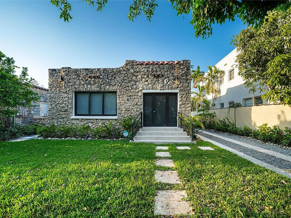 1663 SW 13th St
