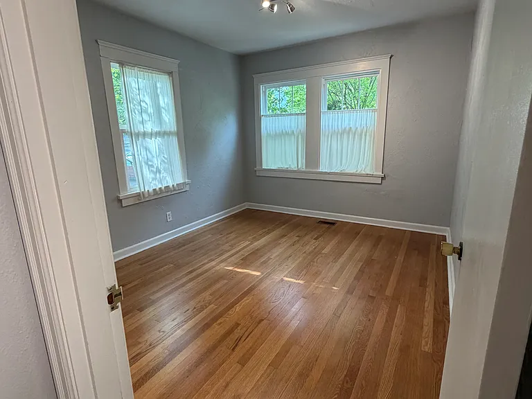 5820 SW Nevada Ct — Photo 12