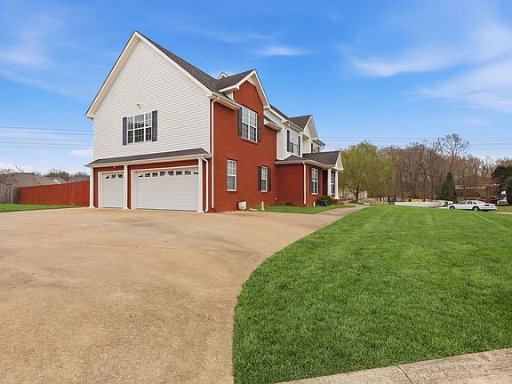 2nd image of 2999 Outfitters Dr
