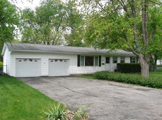 3047 Crestwood Dr, Decatur, IL 62521