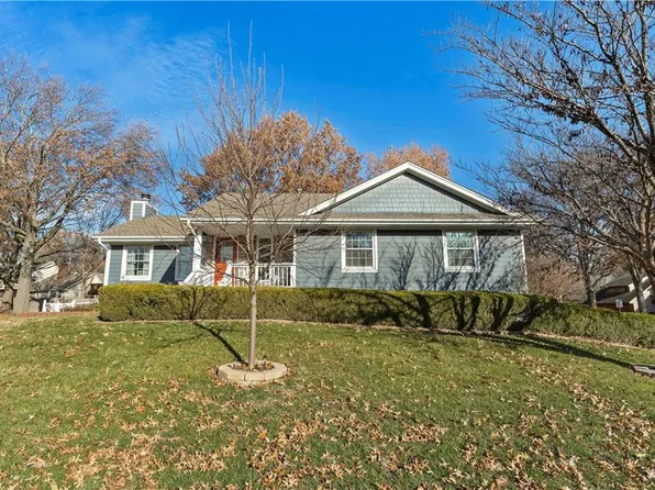 1801 NW 4th Street Pl, Blue Springs, MO 64014