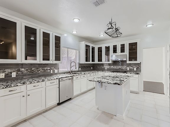 3rd image of 6317 Eagle Creek Dr