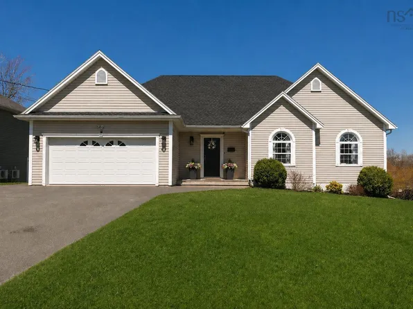 47 Halewood Dr, West Hants, NS B0P 1L0