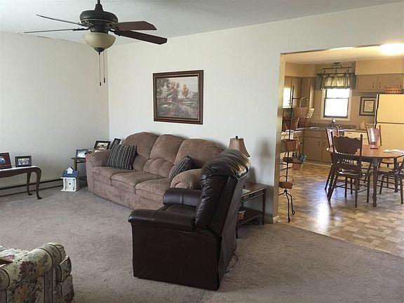 2nd image of 246 Candlelite Dr