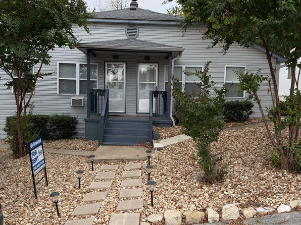 406 W College St #2