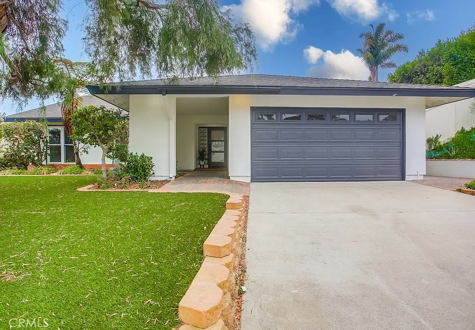 13630 Portofino Dr