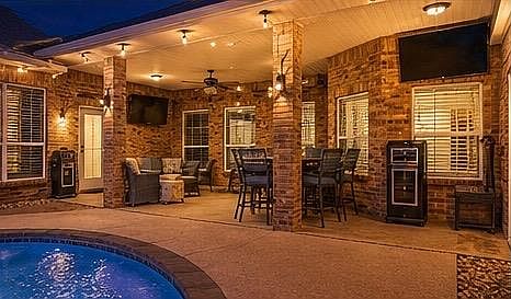 4th image of 1912 Jadewood Dr