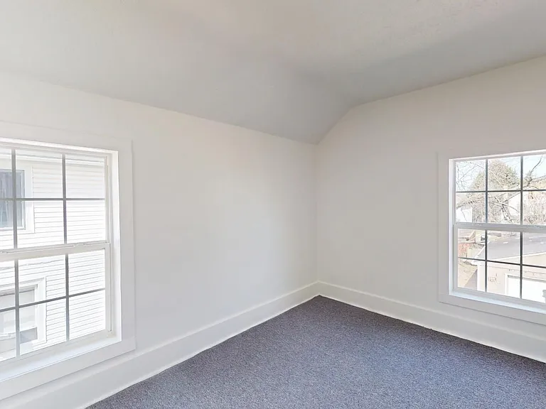 109 W Ely St — Photo 16