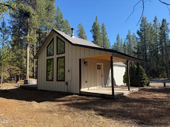 52318 Dustan Rd, La Pine, OR 97739