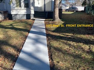 1111 Pearl St #A, Columbus, IN 47201