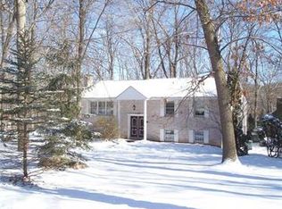 112 Checkerberry Rd, Baden, PA 15005