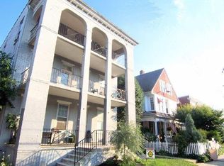 1108 W King St APT 2W, York, PA 17404