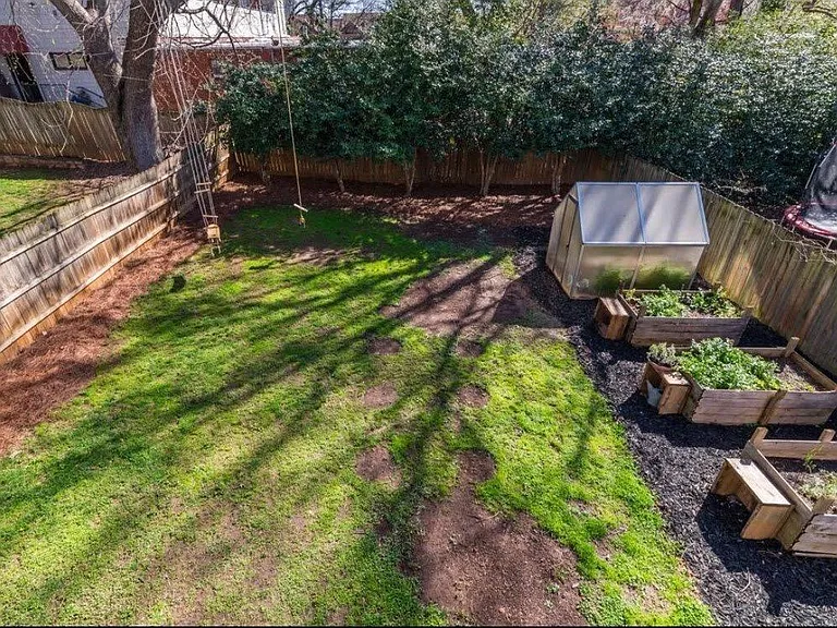 1481 Pine St NW — Photo 25